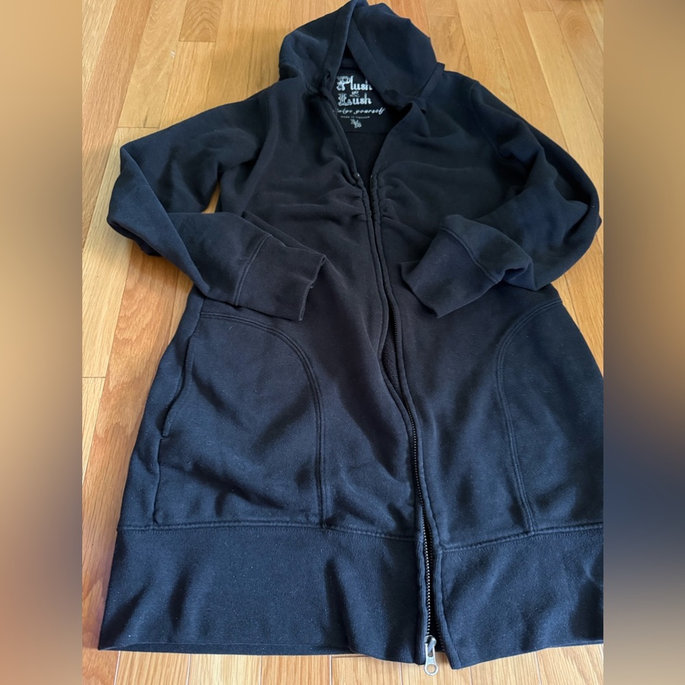 Victoria’s Secret Plush & Lush black oversized long hooded stylish jacket.